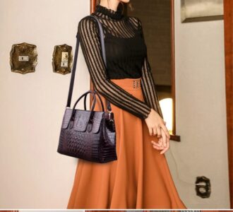 Women’s Genuine Leather Crocodile Crossbody